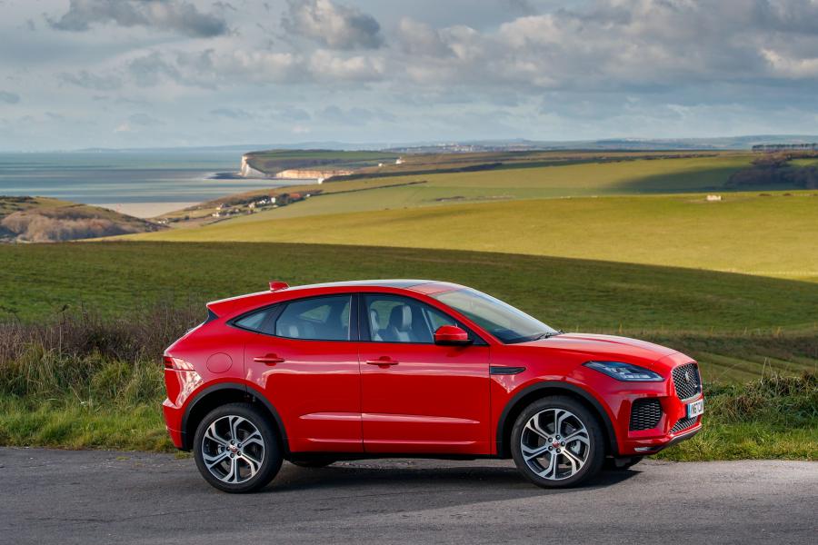  Jaguar E-Pace R-Dynamic First Edition 2017 года  (UK) (фото 19 из 19)